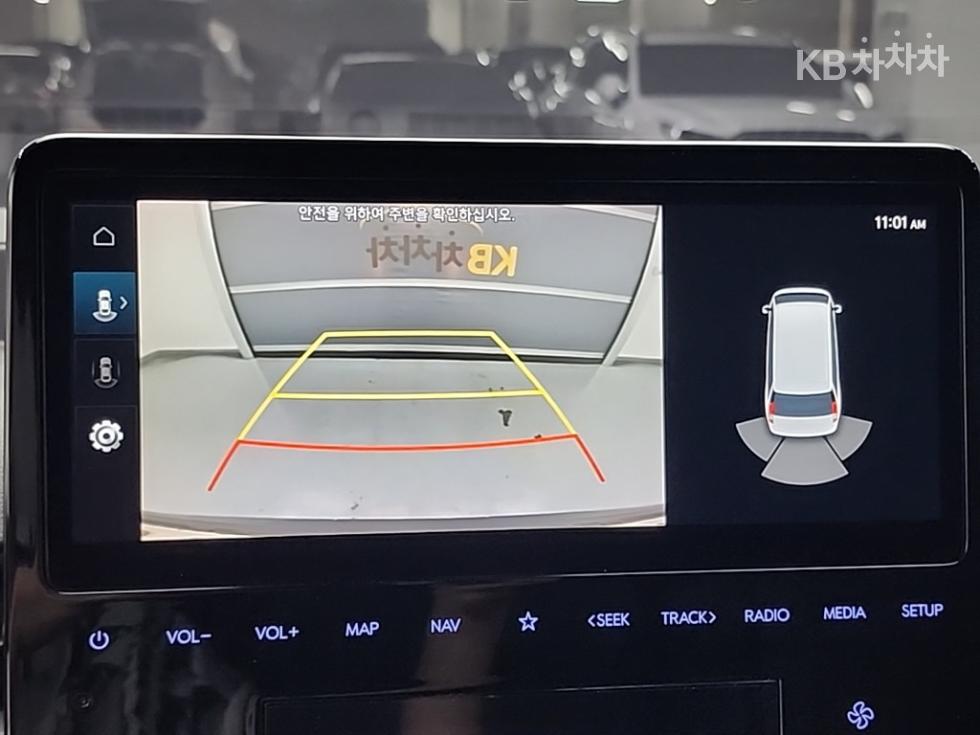 Hyundai Staria — miniaturë 13