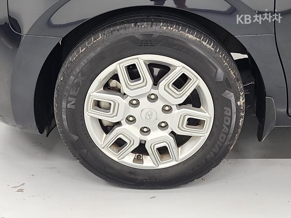 Hyundai Staria — miniaturë 19