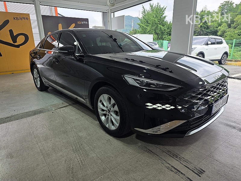 Kia K8 — miniaturë 2