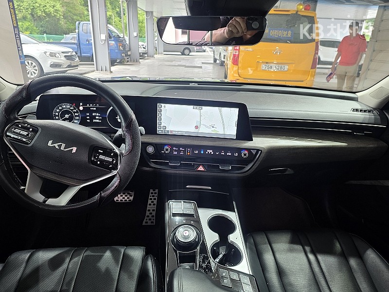 Kia K8 — miniaturë 7