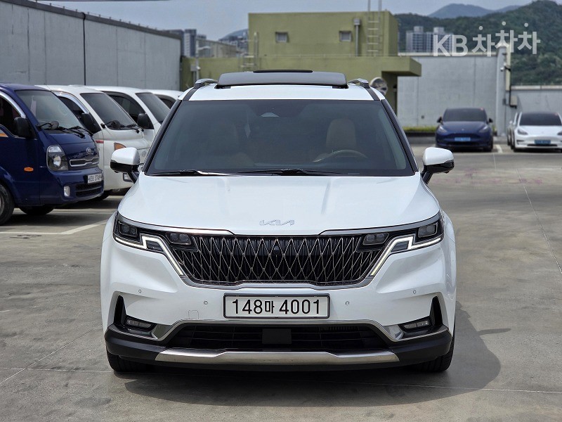 Kia Carnival — miniaturë 3