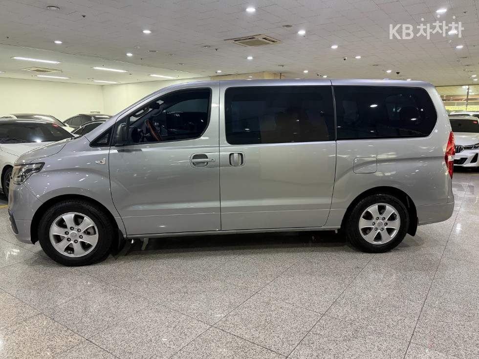Hyundai Starex — miniaturë 3