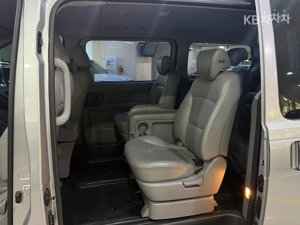 Hyundai Starex — miniaturë 7
