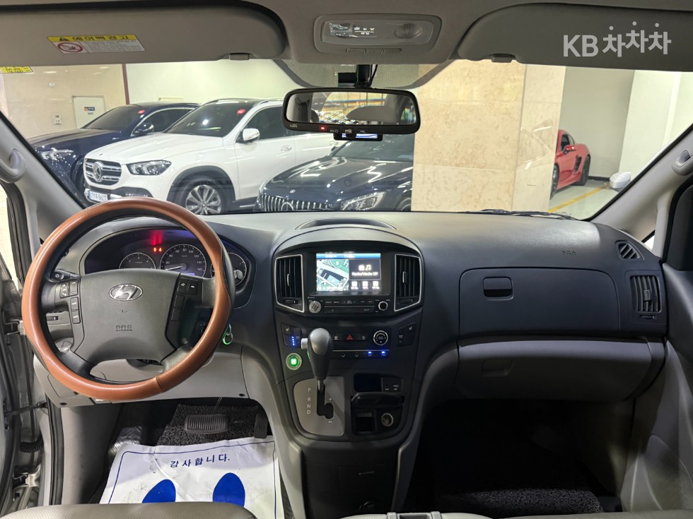 Hyundai Starex — miniaturë 8
