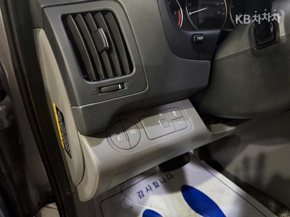 Hyundai Starex — miniaturë 15