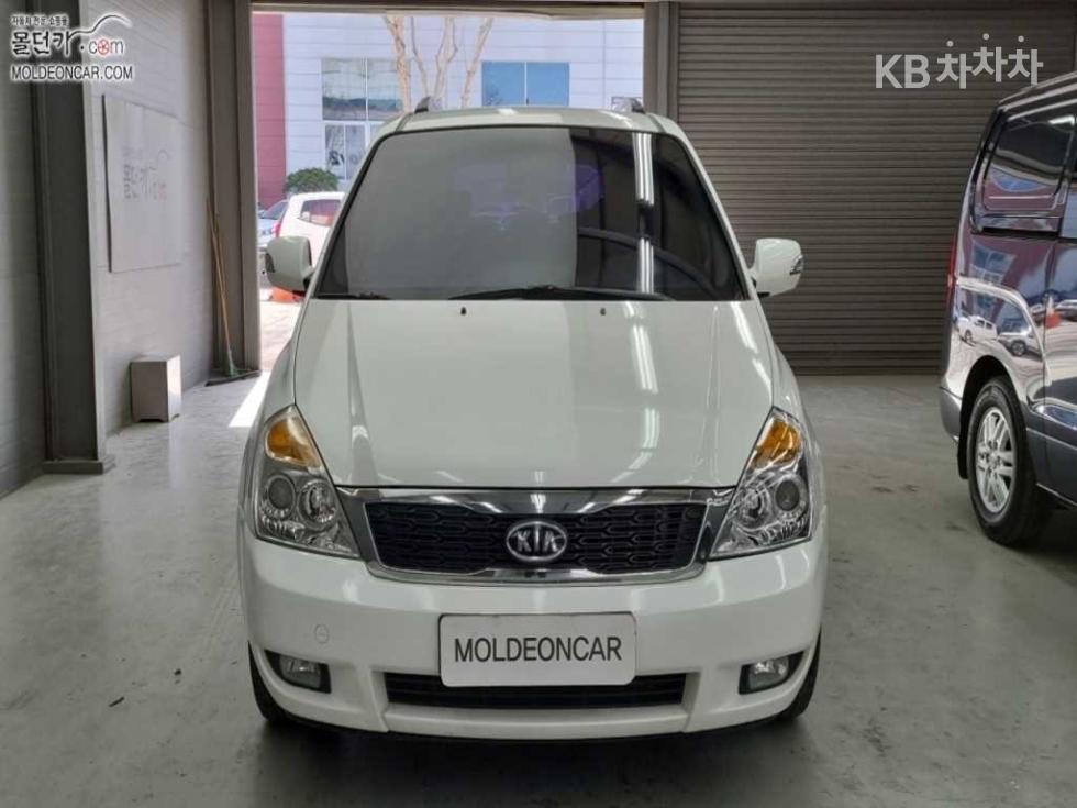 Kia Carnival — miniaturë 3