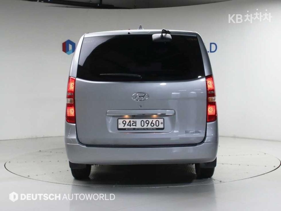 Hyundai Starex — miniaturë 4