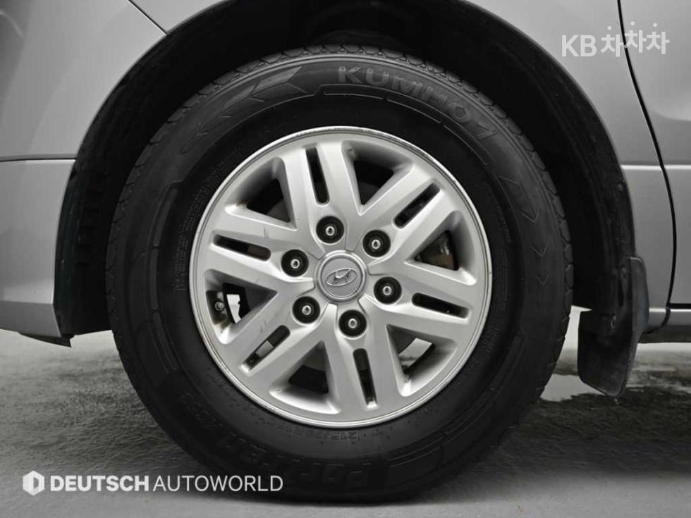 Hyundai Starex — miniaturë 5