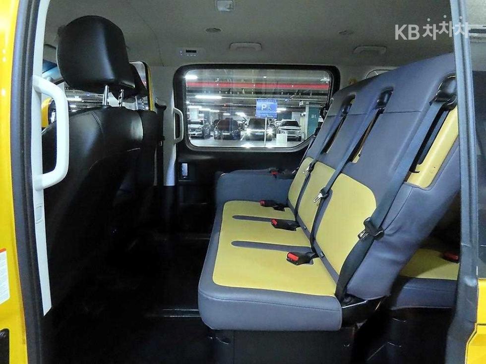 Hyundai Staria — miniaturë 7