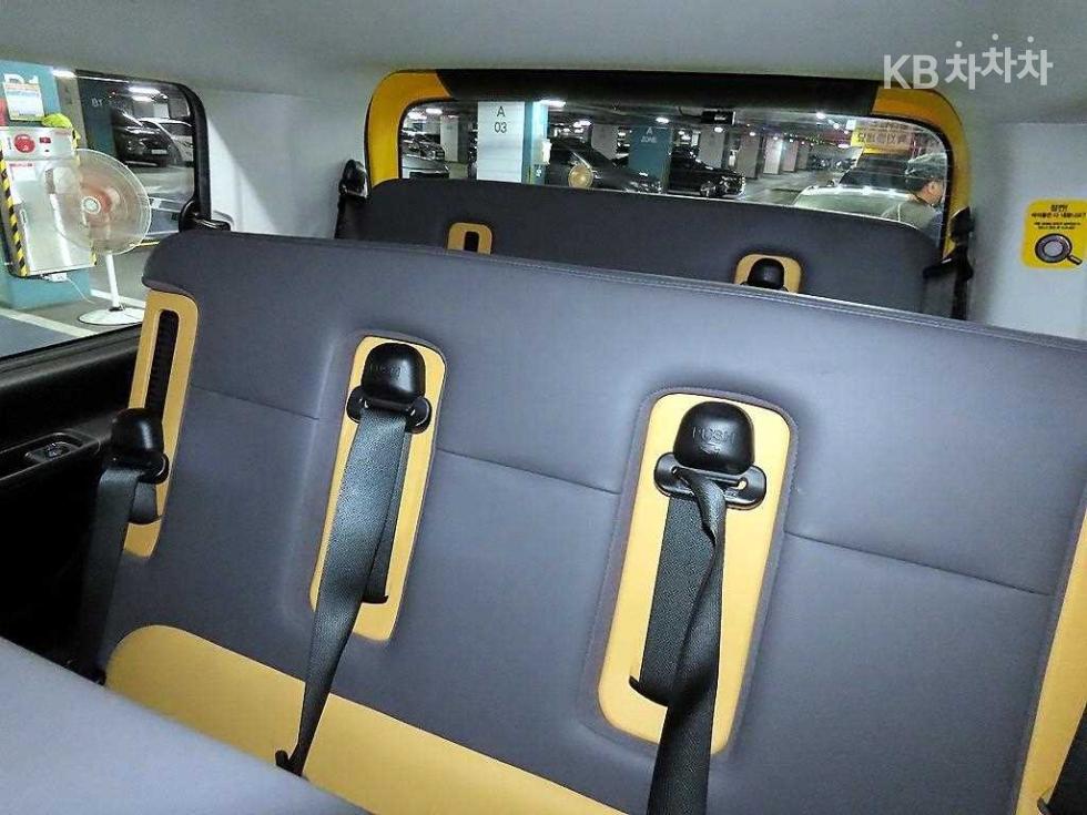 Hyundai Staria — miniaturë 8