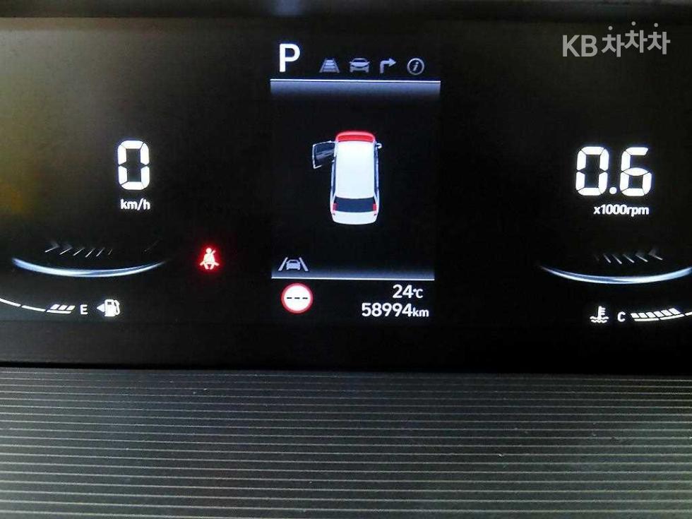 Hyundai Staria — miniaturë 10