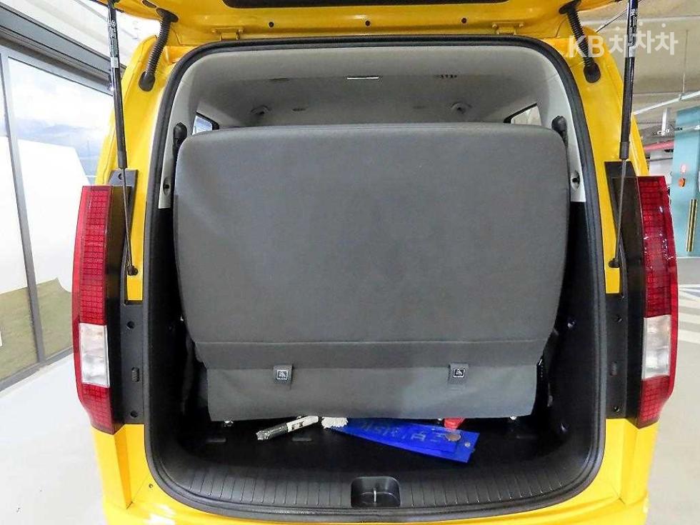 Hyundai Staria — miniaturë 16