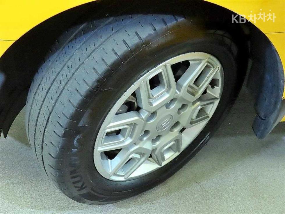 Hyundai Staria — miniaturë 20