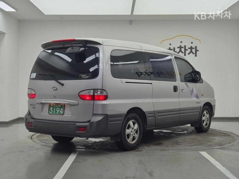 Hyundai Starex — miniaturë 4