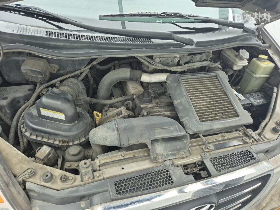 Hyundai Starex — miniaturë 6