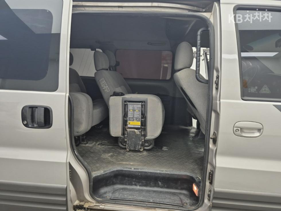 Hyundai Starex — miniaturë 12