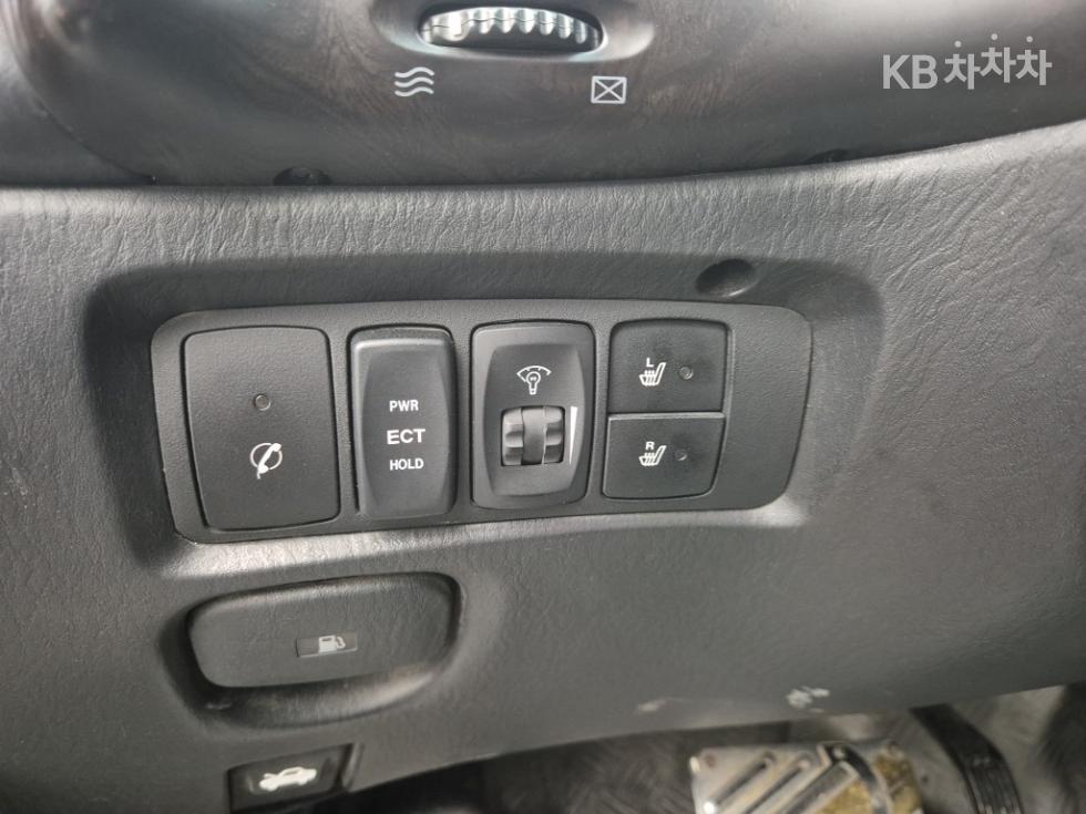 Hyundai Starex — miniaturë 14