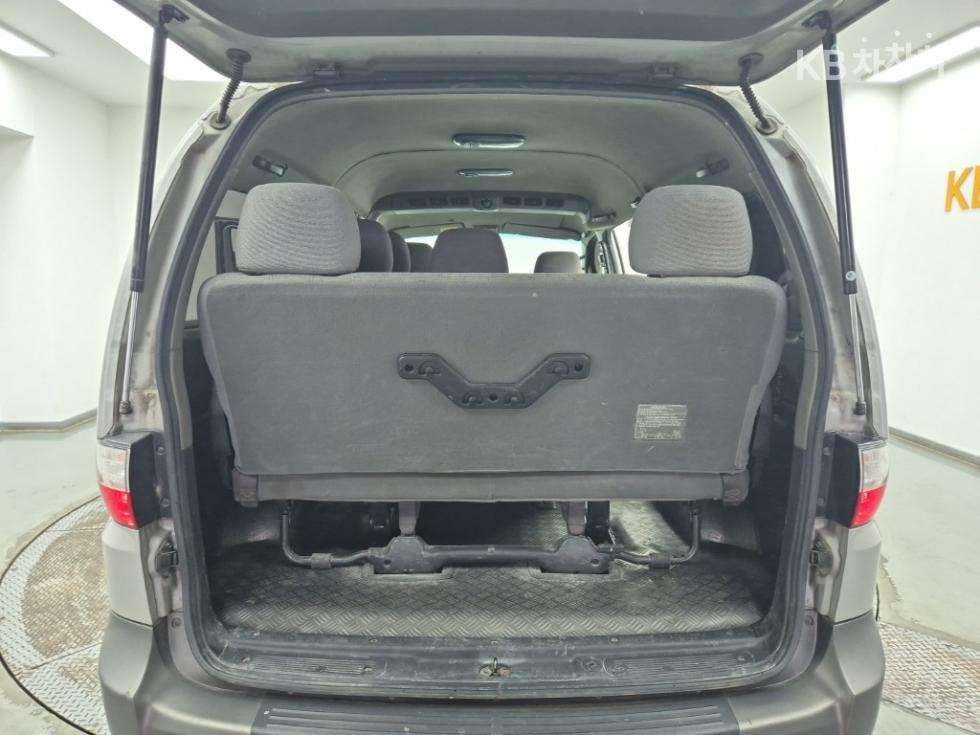 Hyundai Starex — miniaturë 16