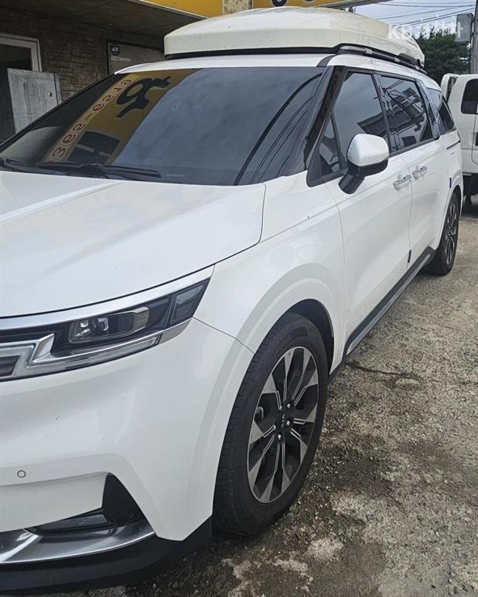 Kia Carnival — miniaturë 2