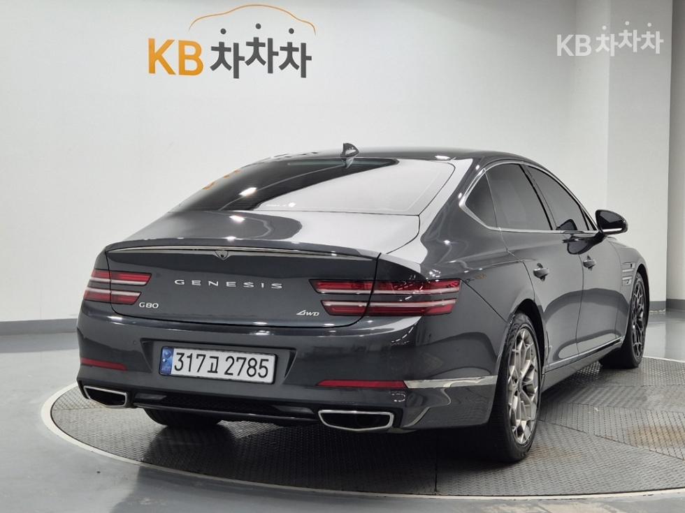 Genesis G80 — miniaturë 3