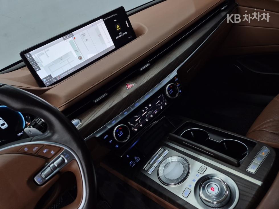 Genesis G80 — miniaturë 9