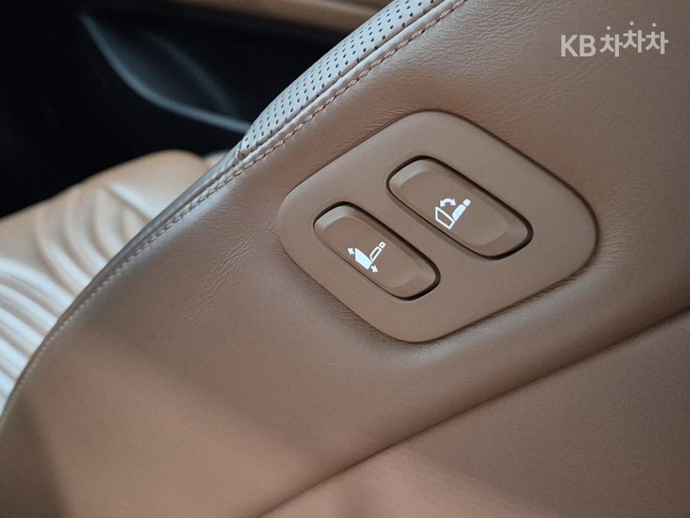 Genesis G80 — miniaturë 18