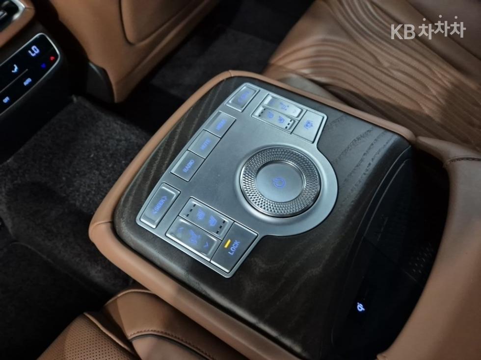 Genesis G80 — miniaturë 19