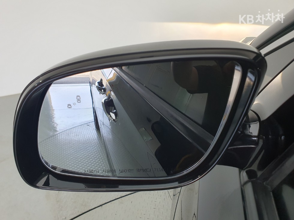 Kia Carnival — miniaturë 28