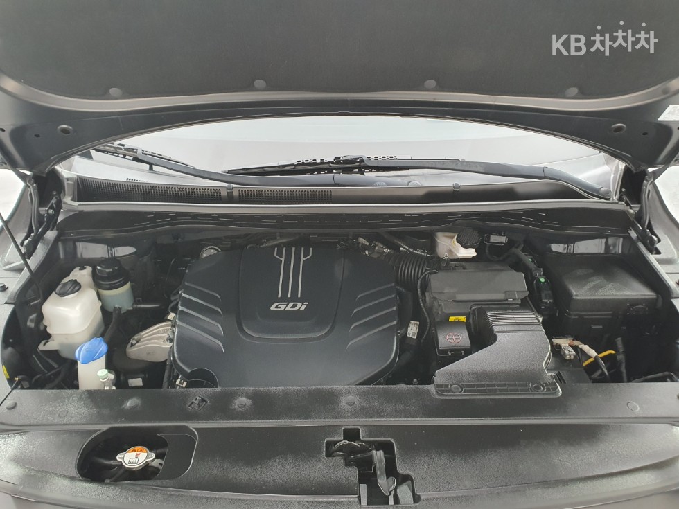 Kia Carnival — miniaturë 6