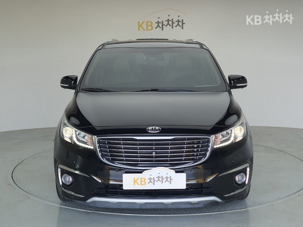 Kia Carnival — miniaturë 2