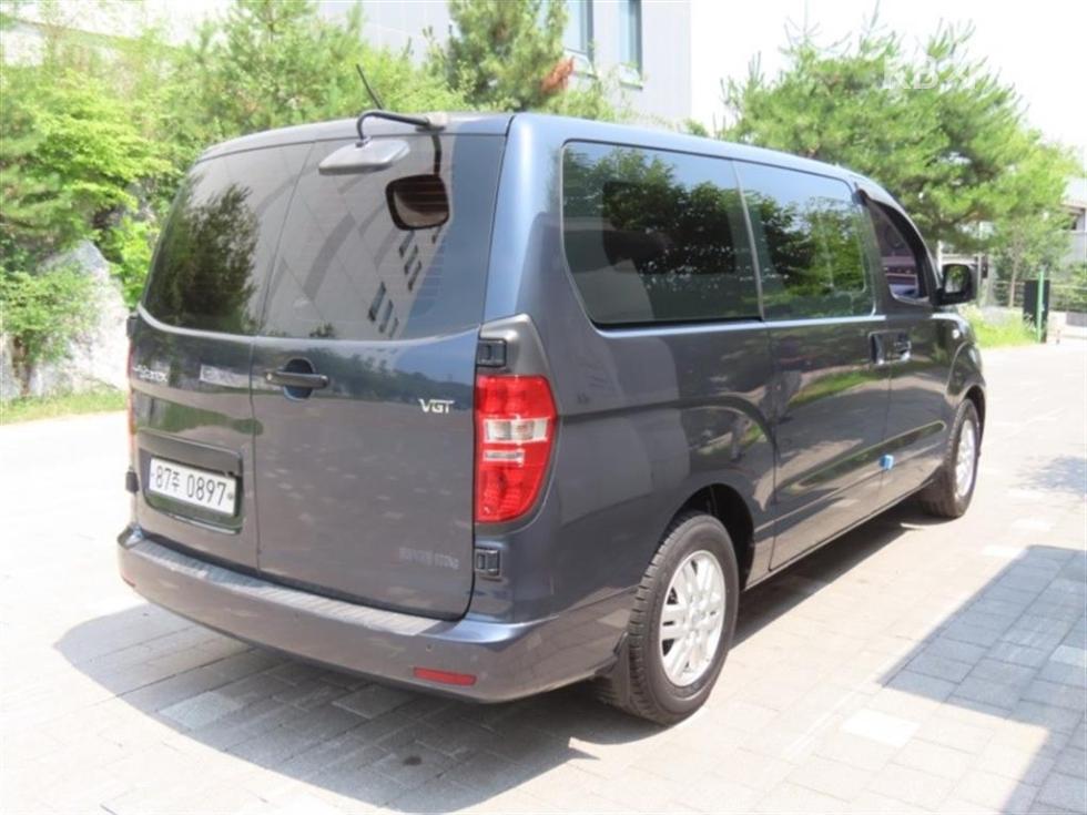 Hyundai Starex — miniaturë 3