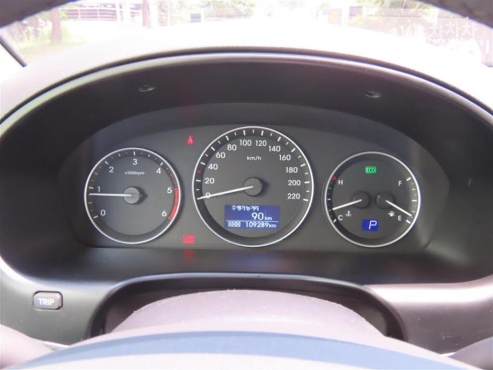 Hyundai Starex — miniaturë 5
