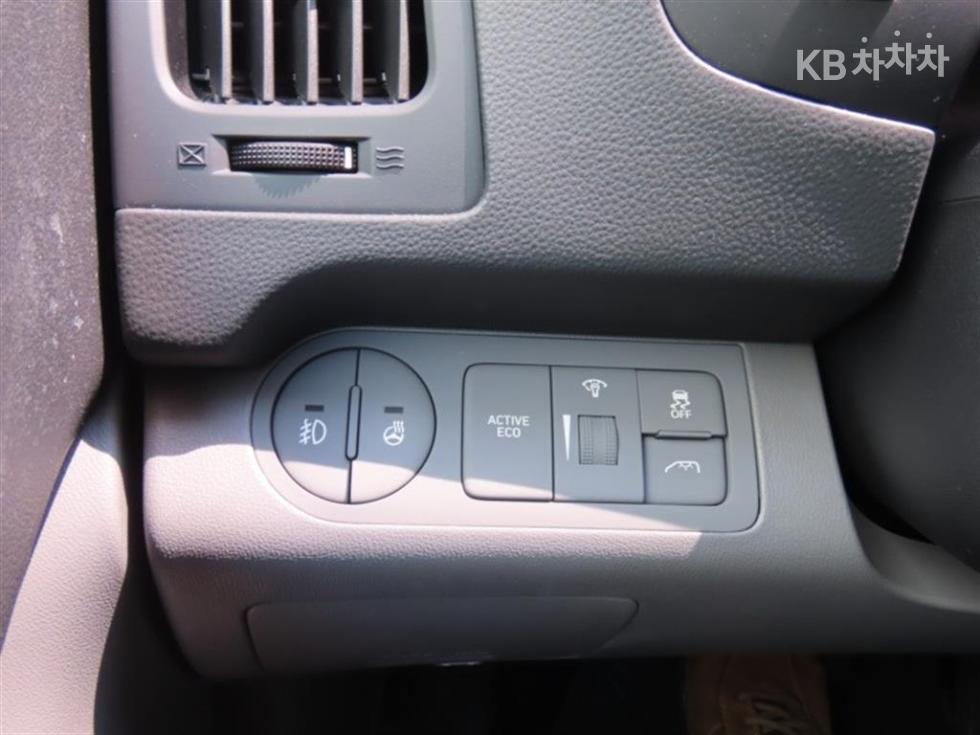 Hyundai Starex — miniaturë 10