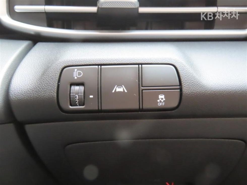 Hyundai Avante — miniaturë 11