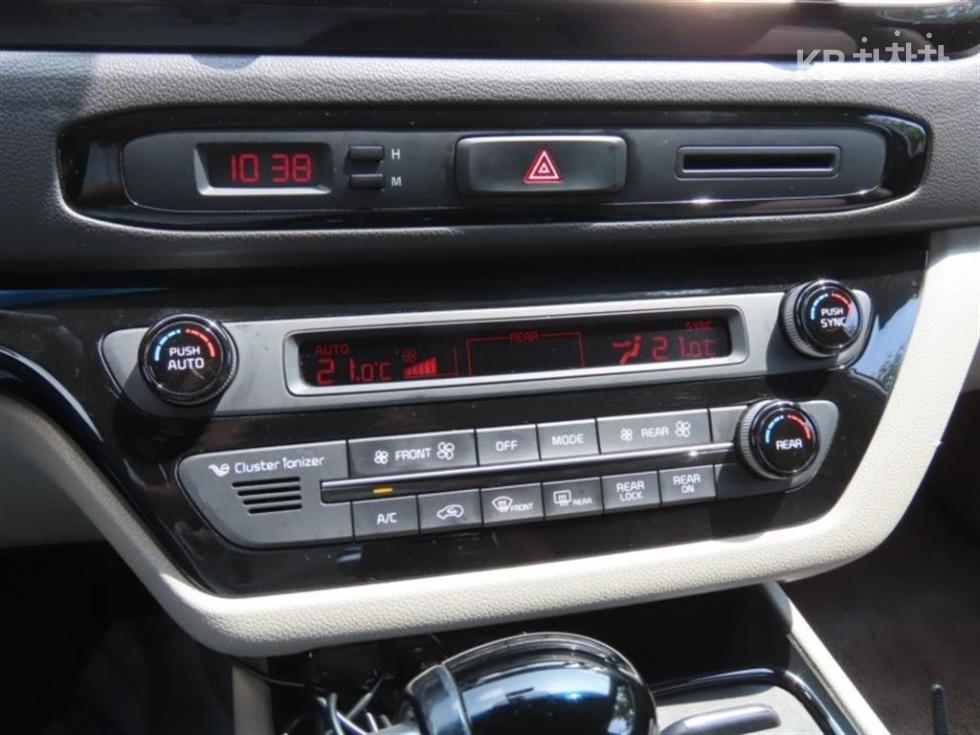 Kia Carnival — miniaturë 7
