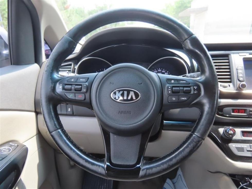 Kia Carnival — miniaturë 16