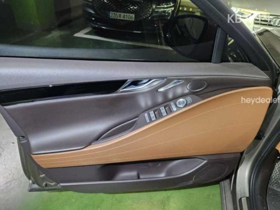 Genesis G80 — miniaturë 17