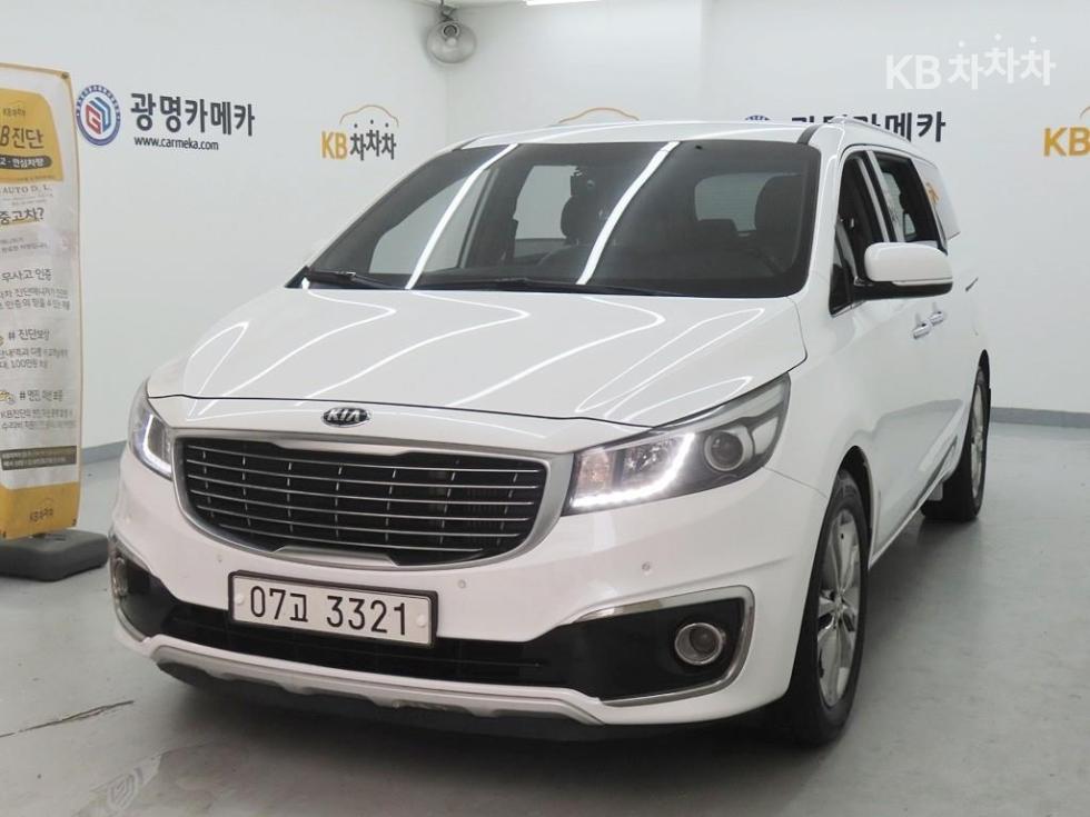 Kia Carnival — miniaturë 2