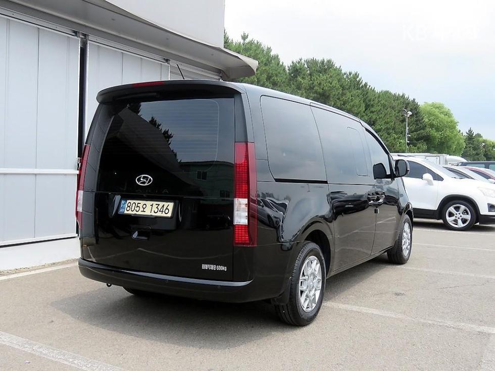 Hyundai Staria — miniaturë 4