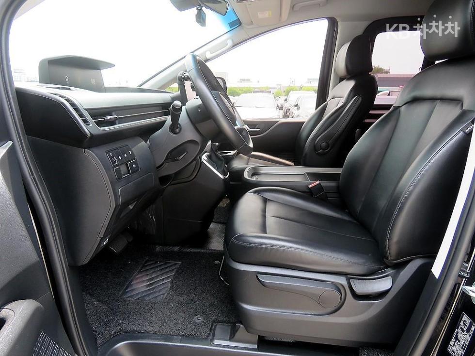 Hyundai Staria — miniaturë 7
