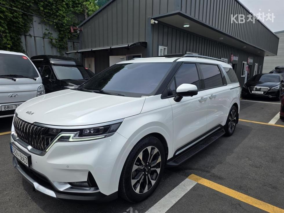 Kia Carnival — miniaturë 2