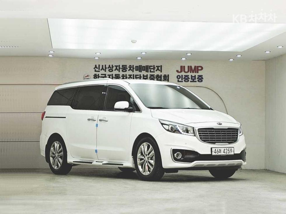 Kia Carnival — miniaturë 2