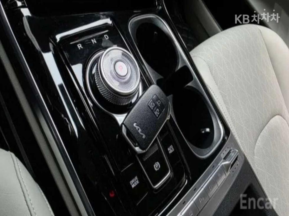 Kia Carnival — miniaturë 5