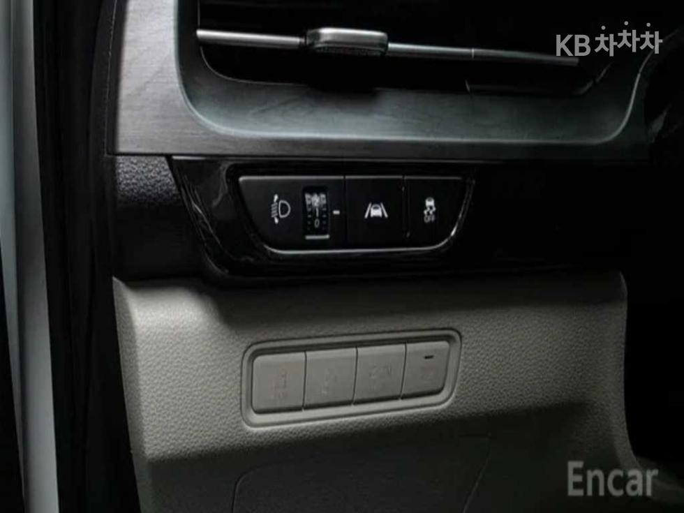 Kia Carnival — miniaturë 15