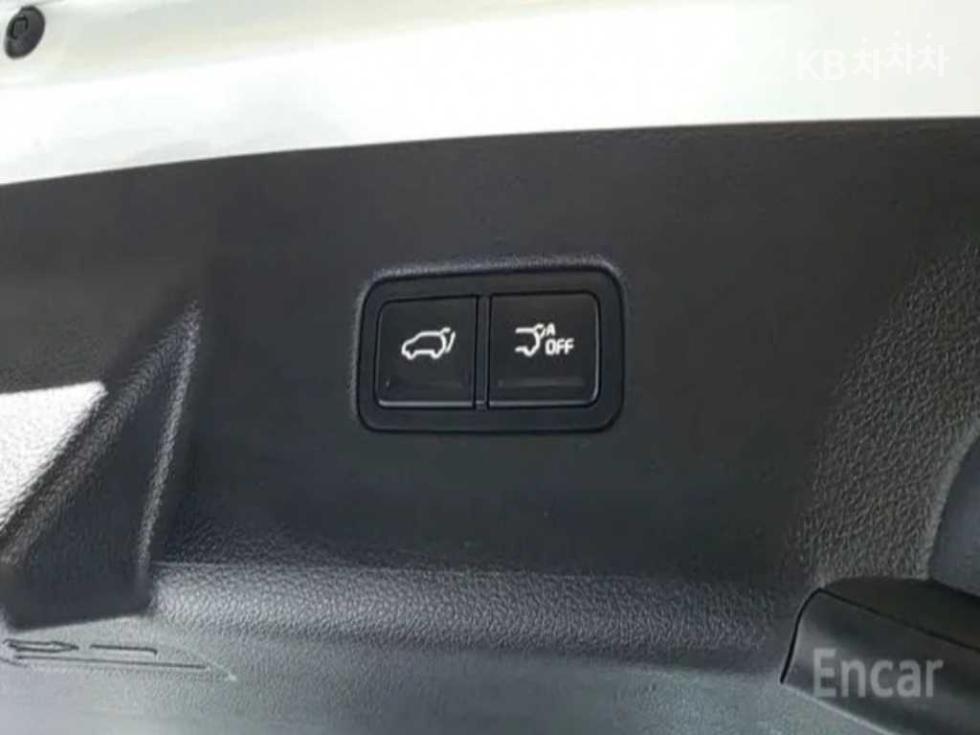 Kia Carnival — miniaturë 18