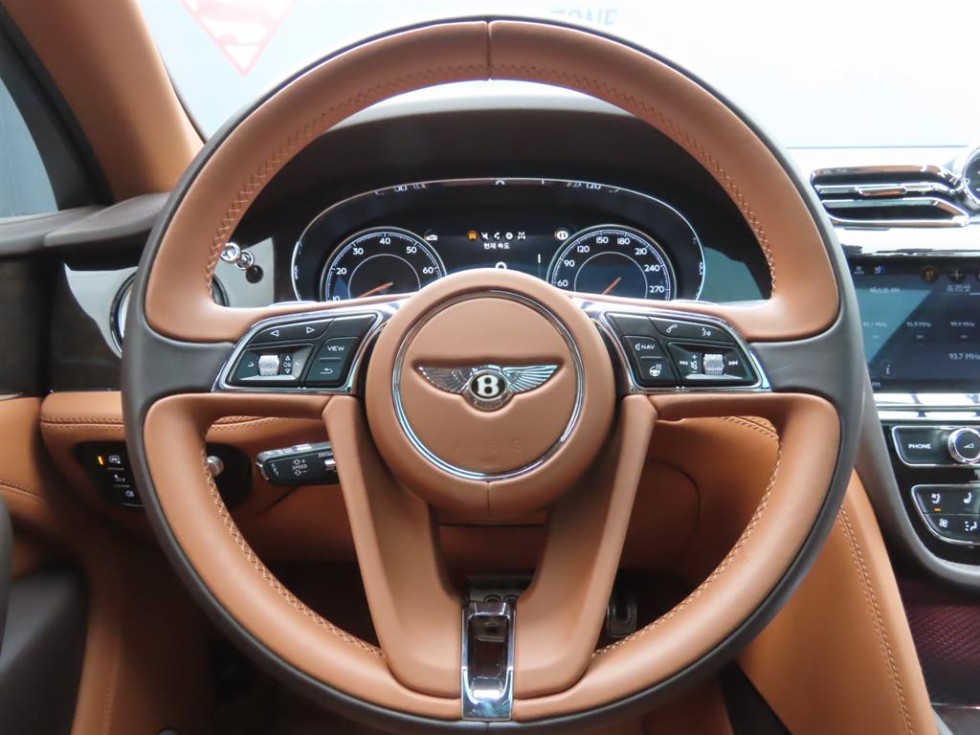 Bentley Bentayga — miniaturë 11
