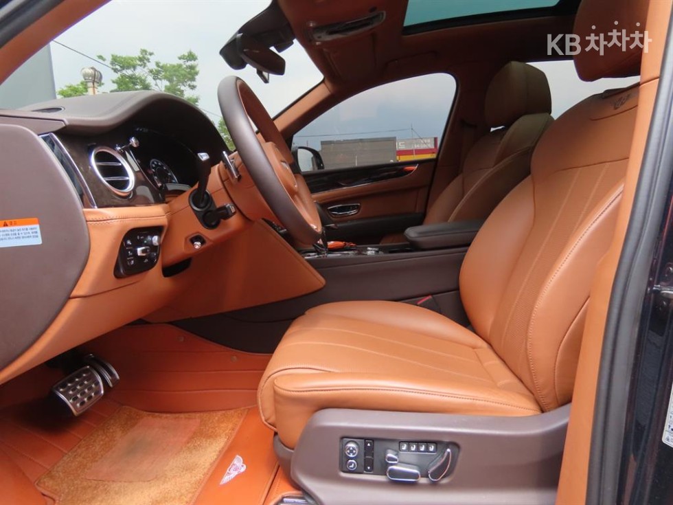 Bentley Bentayga — miniaturë 16