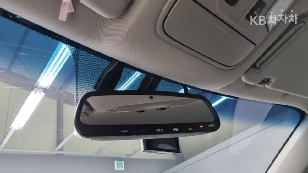 Kia Carnival — miniaturë 14