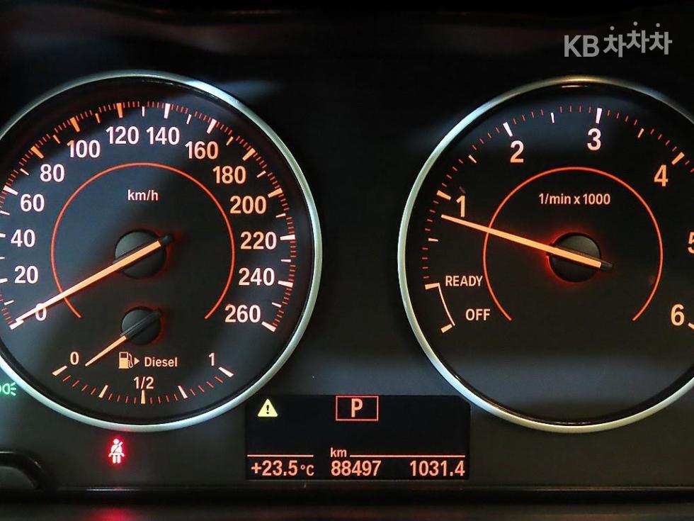 BMW 1er — miniaturë 9