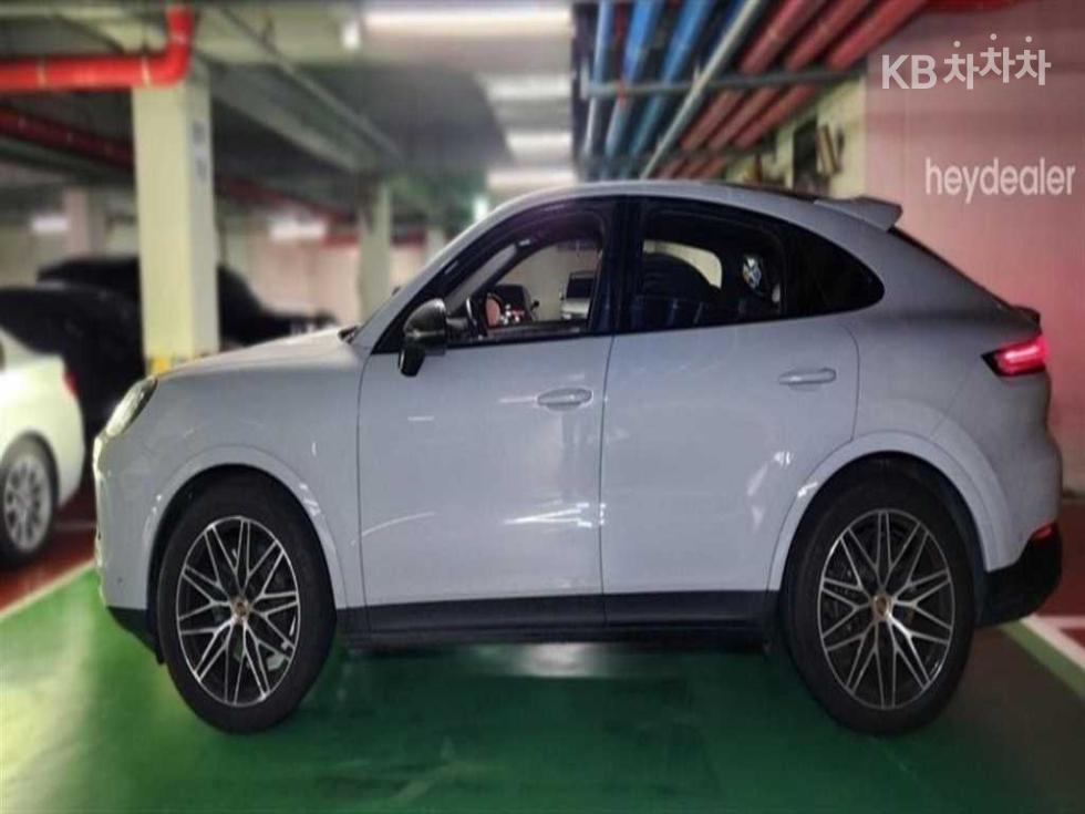 Porsche Cayenne — miniaturë 3